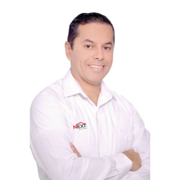 VICTOR MANUEL