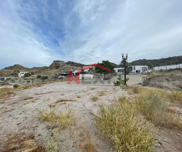SE VENDE TERRENO EN LA JOLLA RESIDENCIAL