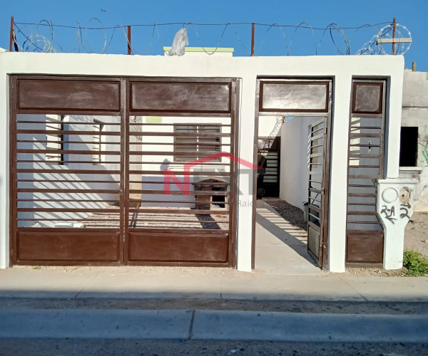 SE VENDE CASA DE UNA PLANTA EN FRACCIONAMIENTO PUERTA DEL REY