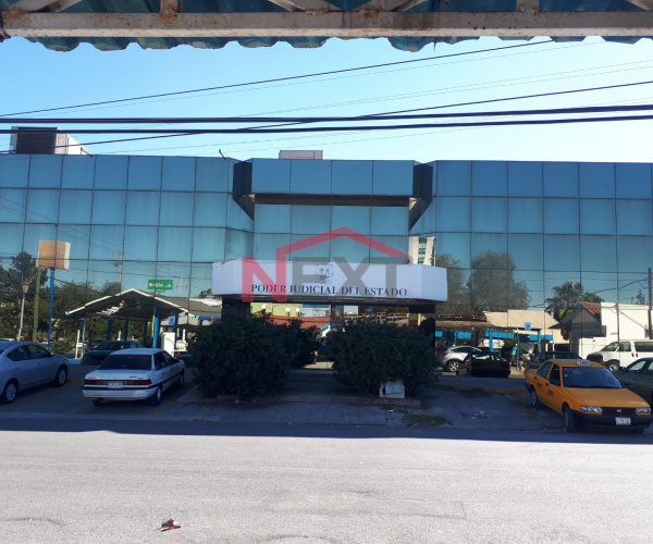 SE RENTA OFICINA EN PLANTA ALTA  CON EXCELENTE UBICACIÓN  BLVD. VENUSTIANO CARRANZA COL. SANTIANGO