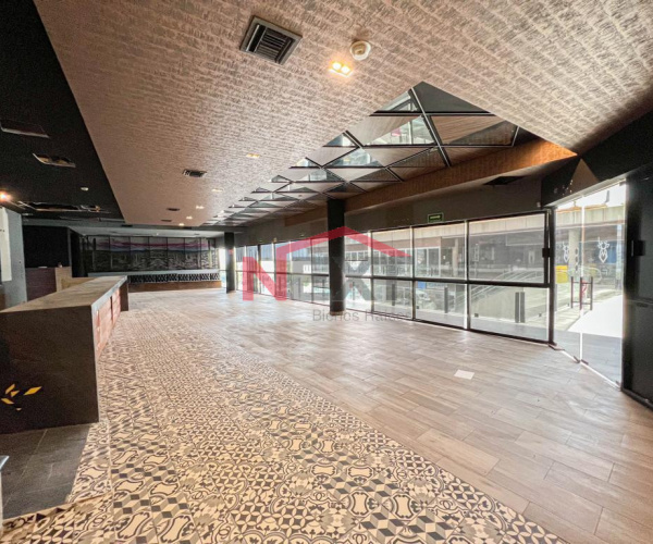 SE RENTA LOCAL PARA RESTAURANT EN PLAZA COLOSSUS MOD. 302