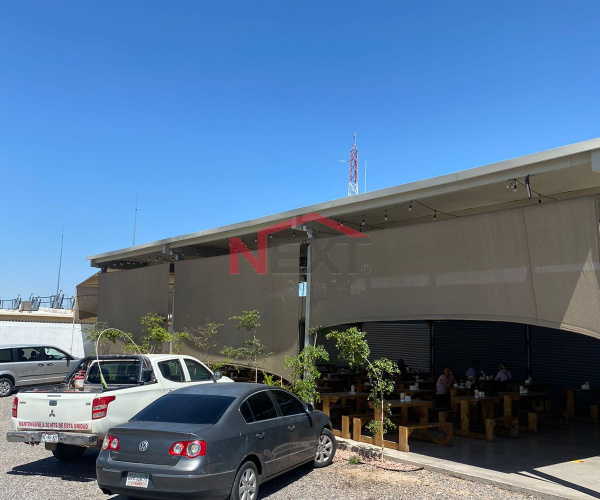 PLAZA COMERCIAL EN VENTA COL. VILLAS DEL PALMAR