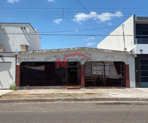 CASA EN VENTA COL. CENTRO EN CIUDAD OBREGON