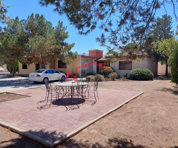 Venta de Casa en Los Silleres 2,500 m2 de Terreno
