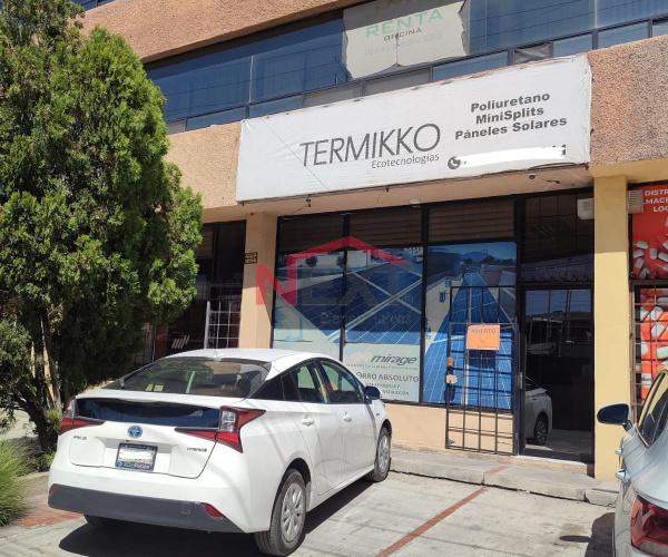 Oficina amueblada en Renta