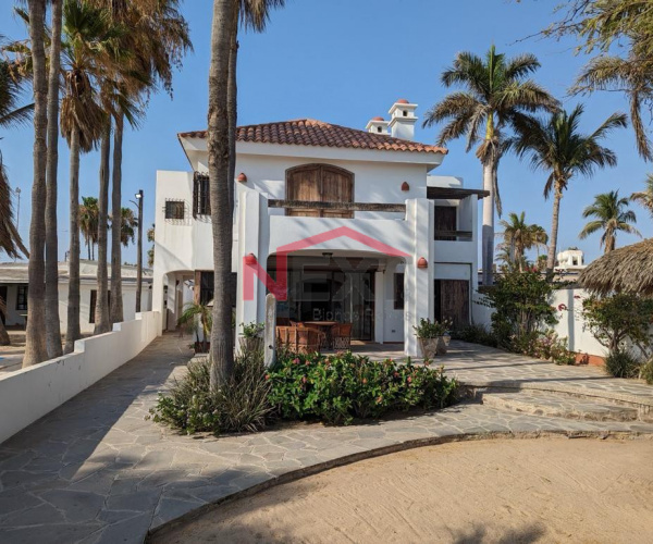 RESIDENCIA EN VENTA EN PLAYA LAS BOCAS. HUATABAMPO, SONORA.