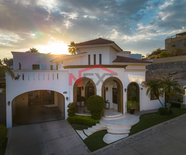 CASA EN VENTA LA JOLLA RESIDENCIAL VILLA DE LAS ESMERALDAS
