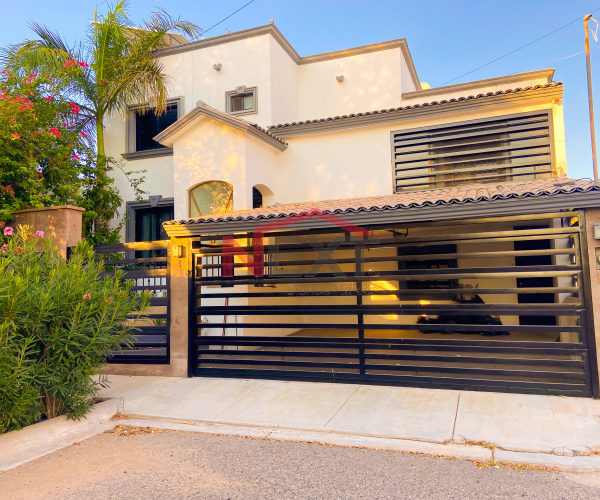 CASA EN VENTA COL. PRADOS DE BUGAMBILIAS