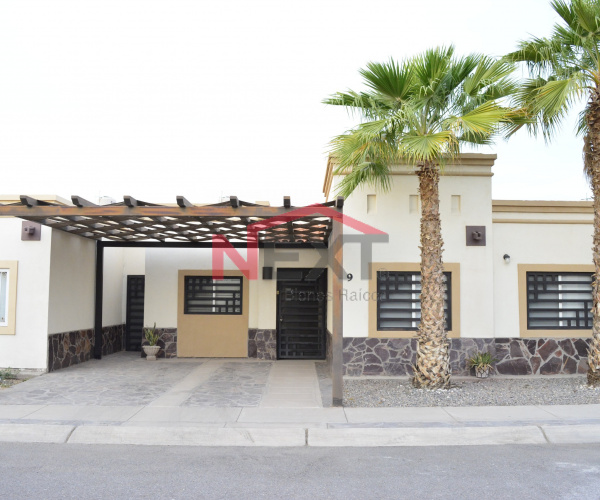CASA EN VENTA EN RESIDENCIAL VILLA MERLOT