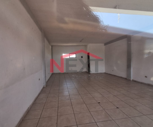 Local comercial en Planta Alta de Plaza Comercial sobre boulevar Morelos