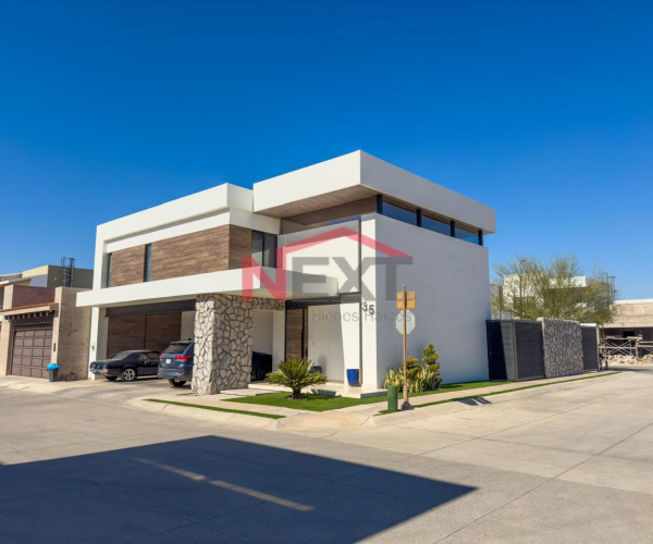 CASA EN VENTA EN PUNTA DE LAGO RESIDENCIAL