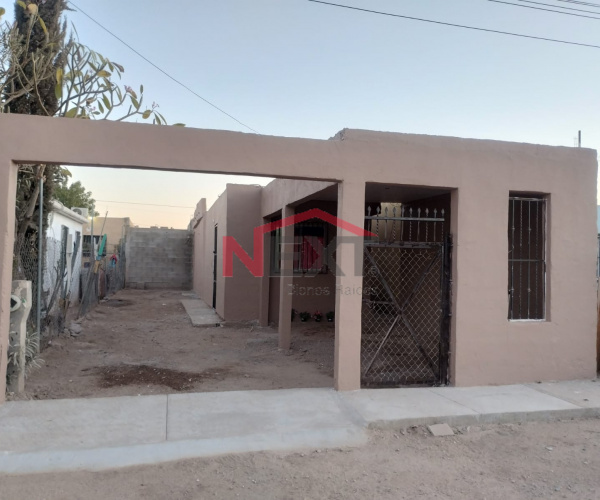 CASA EN VENTA EN COL. CASA REAL