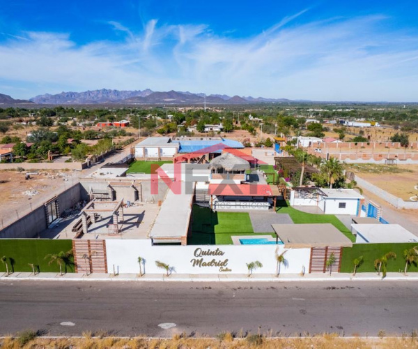 Quinta con salón de eventos en Lomas de Colosio