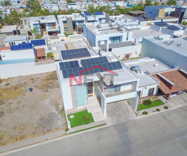 CASA EN VENTA EN PUNTA DE LAGO RESIDENCIAL