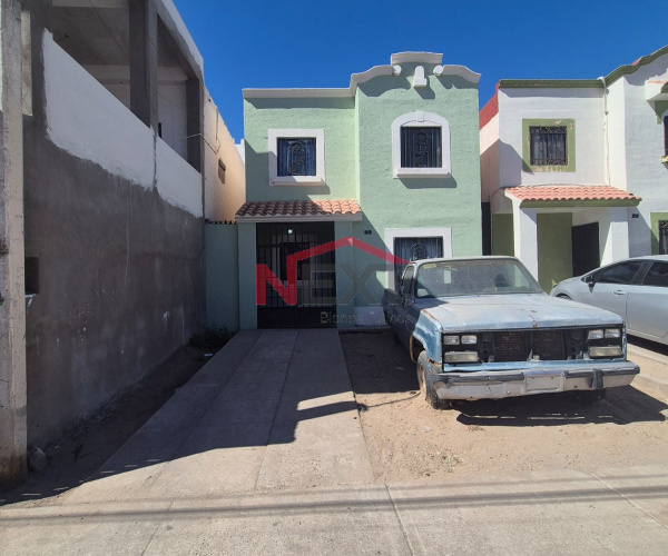 CASA EN VENTA COL. LAS LOMAS