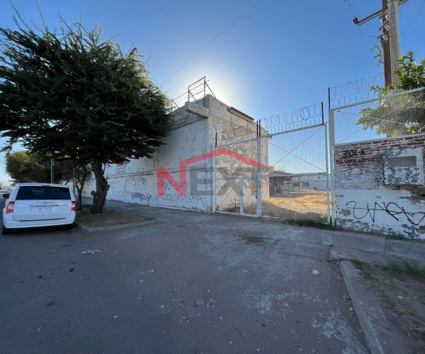 SE VENDE TERRENO CON OFICINAS UBICADA EN CALLE 200, CD. OBREGÓN, SON.