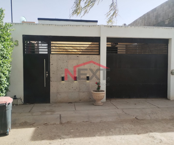 CASA EN VENTA EN FRACC. PUERTA DEL REY