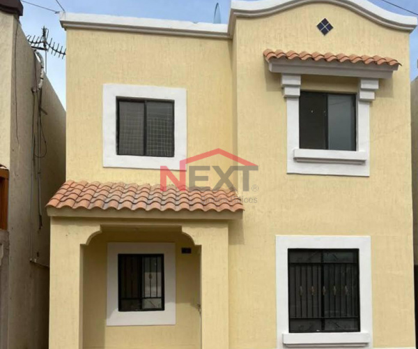 CASA EN RENTA EN COL. LAS LOMAS
