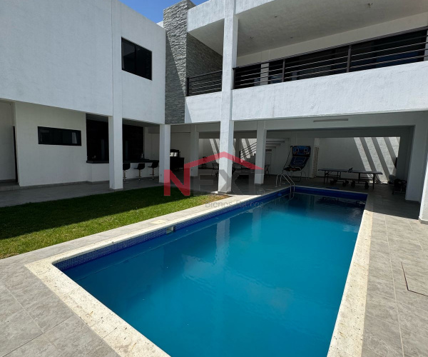 SE VENDE QUINTA CON JARDIN Y ALBERCA EN TORRECILLAS Y RAMONES