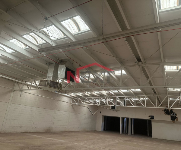 EN VENTA BODEGA Y/O LOCAL COMERCIAL