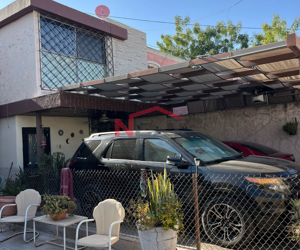 CASA EN VENTA EN COL. CENTRO
