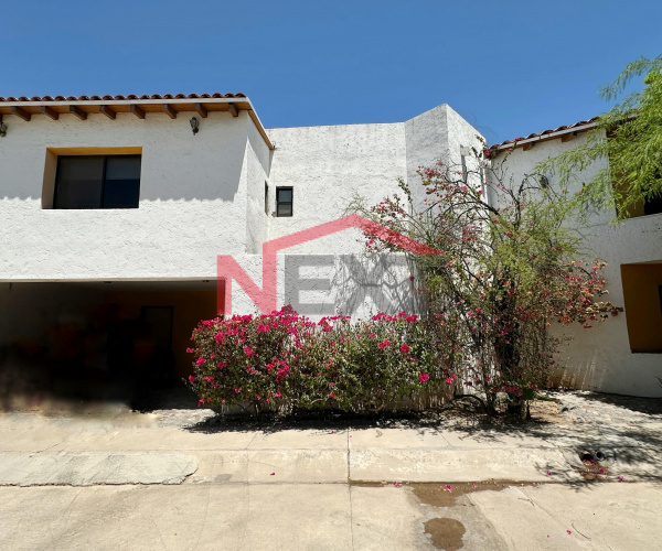 CASA EN VENTA EN CERRADA LOS CANARIOS