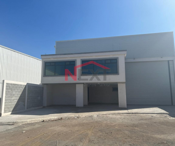 NAVE INDUSTRIAL PARQUE FINSA