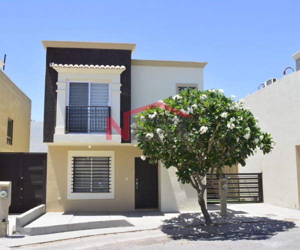 CASA EN RENTA EN LA CIMA RESIDENCIAL