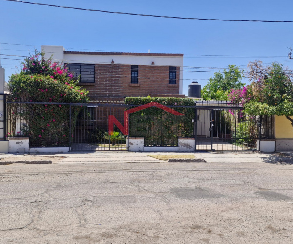 CASA EN RENTA EN VILLA SATELITE