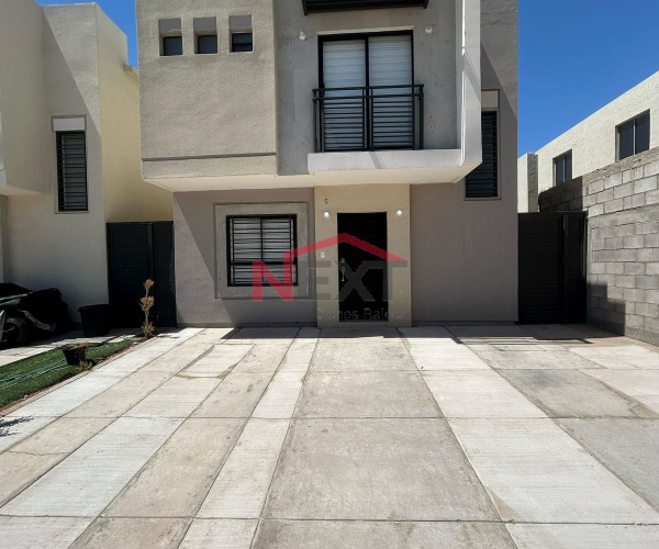 CASA EN RENTA EN MONTESINO RESIDENCIAL