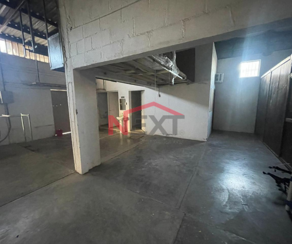 LOCAL COMERCIAL EN VENTA UBICADO SOBRE CALLE 200