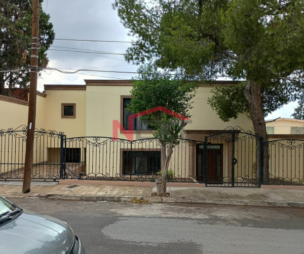 CASA EN RENTA 2 PISOS AL NORORIENTE COL SALTILLO 400