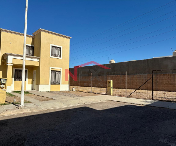 CASA EN RENTA UBICADA EN FRACC. LOMAS DEL PARAÍSO