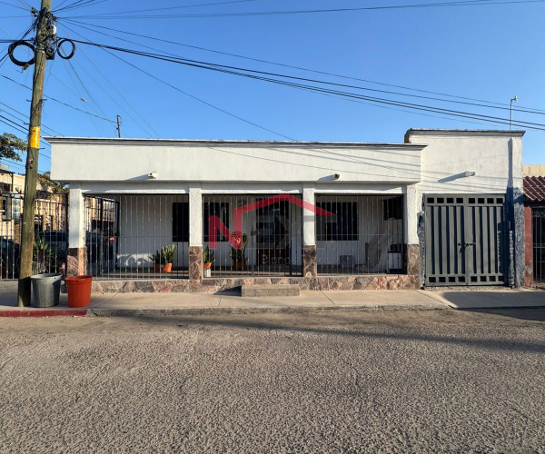 CASA EN VENTA EN COL. LOS MIRASOLES