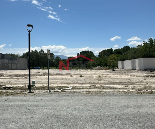 Terreno en VENTA frente a área Verde, Residencial Country Club