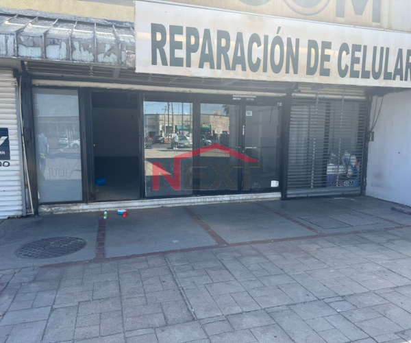 LOCAL EN RENTA EN PLAZA FRANQUICIAS