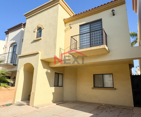 CASA EN VENTA EN VILLA DE PARRAS RESIDENCIAL