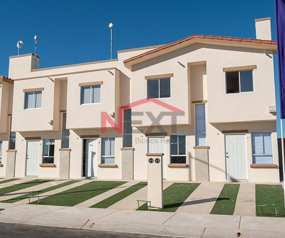 CASA EN VENTA EN PRIVADAS DEL REY