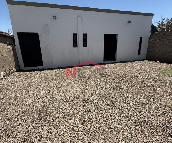 CASA EN VENTA EN COL. OLIVARES