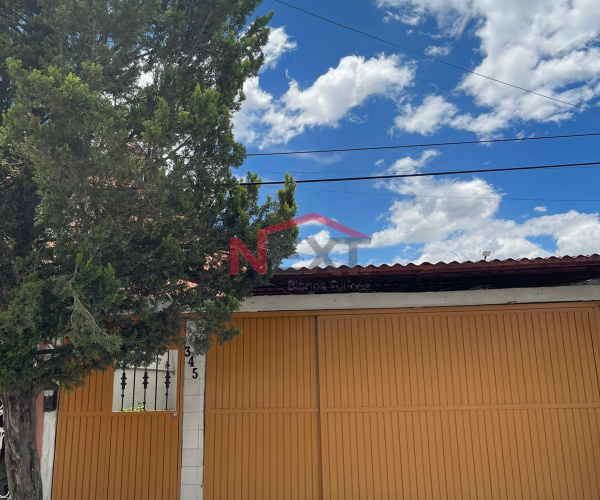 CASA EN VENTA + DEPARTAMENTO INDEPENDIENTE...EN VALLE DE LAS FLORES