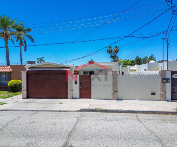 CASA EN VENTA EN PRADOS DEL CENTENARIO