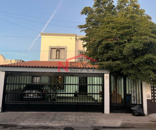 CASA EN VENTA EN COL. VILLA SOL