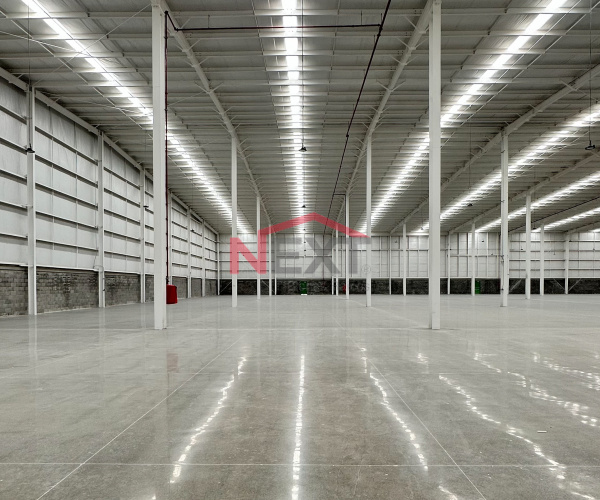 Bodega en RENTA, Cerca del Libramiento Oscar Flores Tapia de 2,322.14 m2
