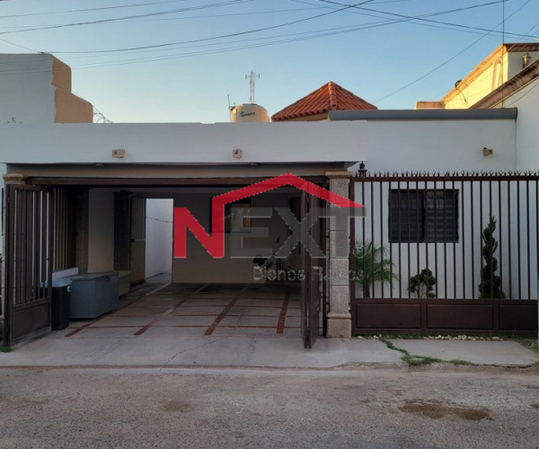 CASA EN RENTA UBICADA EN PRIVADA SANTA FE