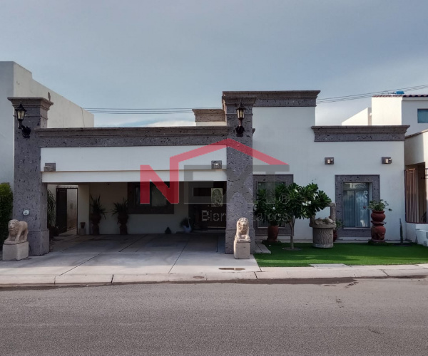 CASA EN RENTA EN LA ENCANTADA RESIDENCIAL
