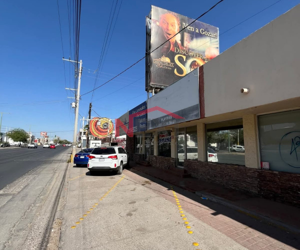 LOCAL COMERCIAL EN RENTA SOBRE BLVD. LUIS ENCINAS