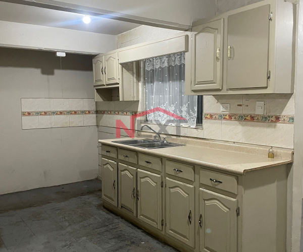 CASA EN RENTA EN COL. LA CARIDAD