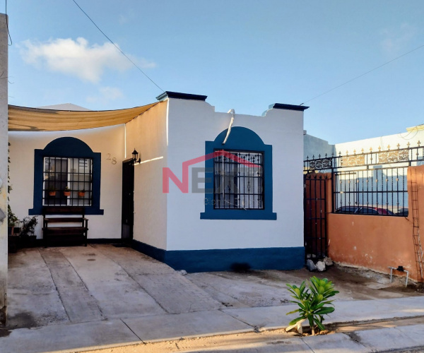 CASA EN VENTA EN COL. ARANDOS