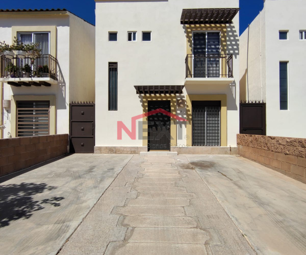 CASA EN RENTA EN PROVINCIAS RESIDENCIAL