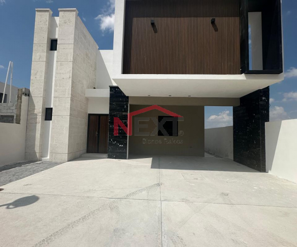 Casa en Venta Fracc. Residencial HACIENDA EL MILAGRO, Arteaga, 1 Recámara en Planta Baja